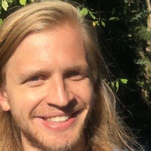 Meet your Posher, Lee